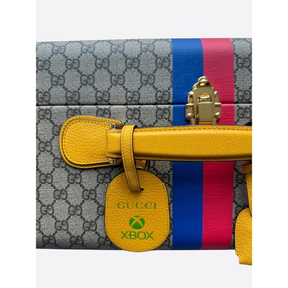 Gucci Xbox Monogram Suitcase & Xbox - Picture 8 of 10